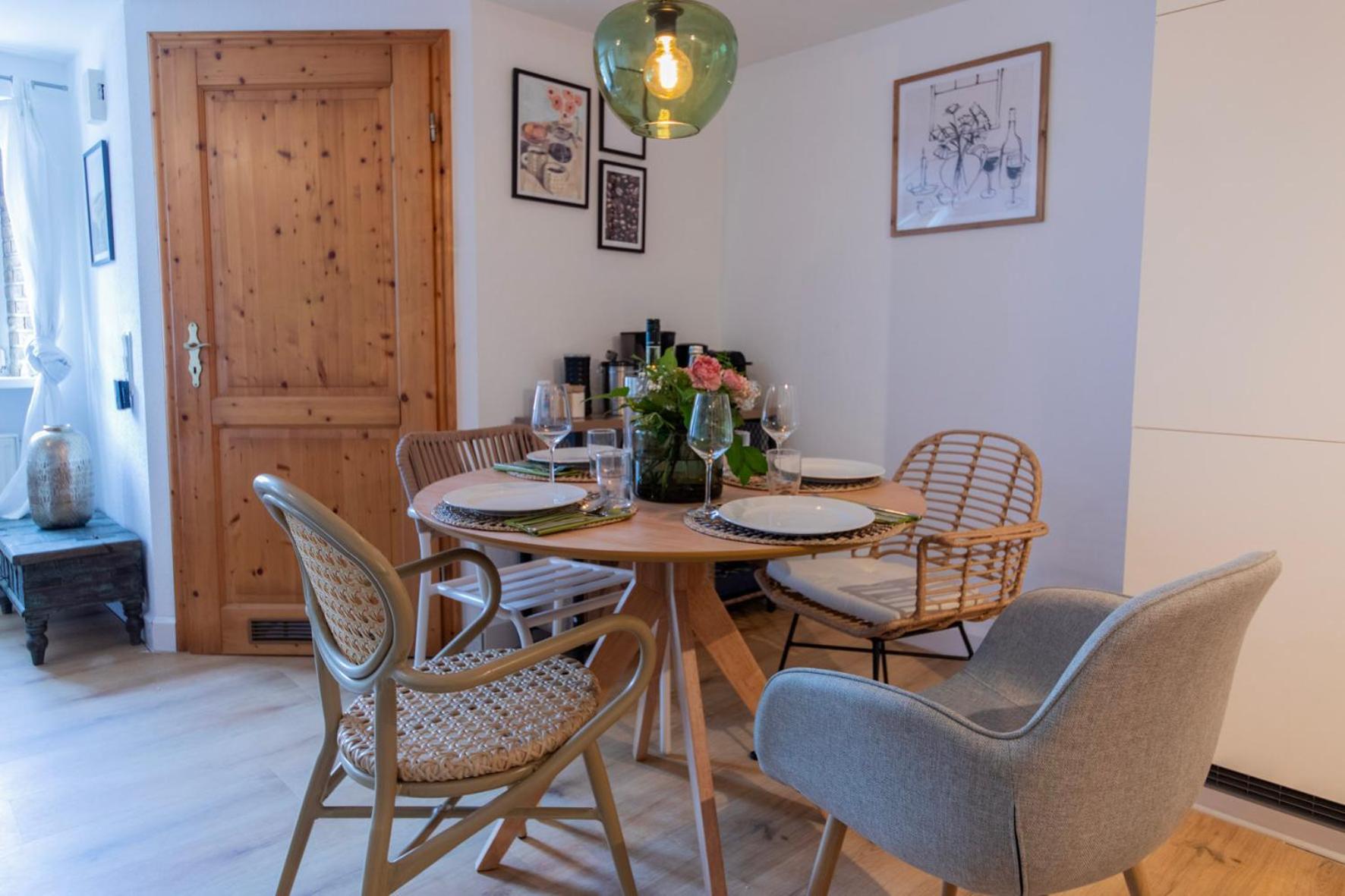 Cozy I Hochwertig Eingerichtet Netflix Parkplatz Nespresso Apartment Longkamp Exterior photo